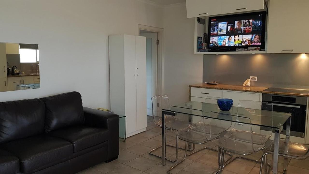 Acushla Accommodation Esplanade Living Self Check-In Self Check-Out West Beach Kültér fotó
